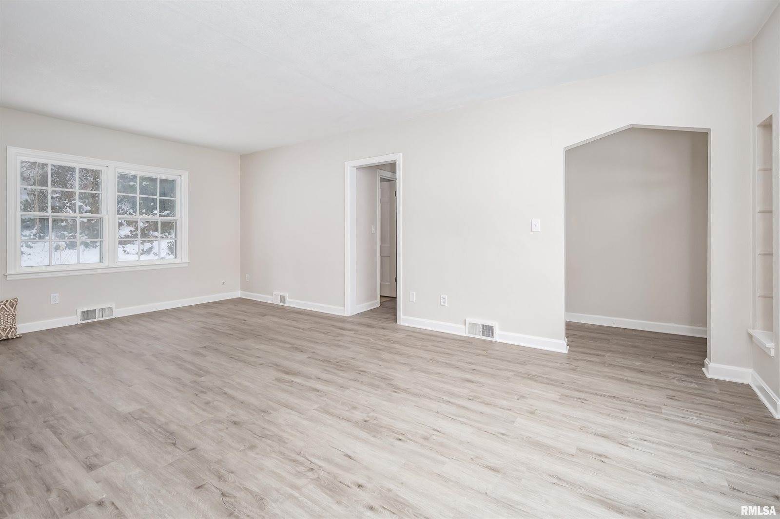 1310 Kirkwood Boulevard, Davenport, IA 52803