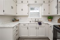 1310 Kirkwood Boulevard, Davenport, IA 52803