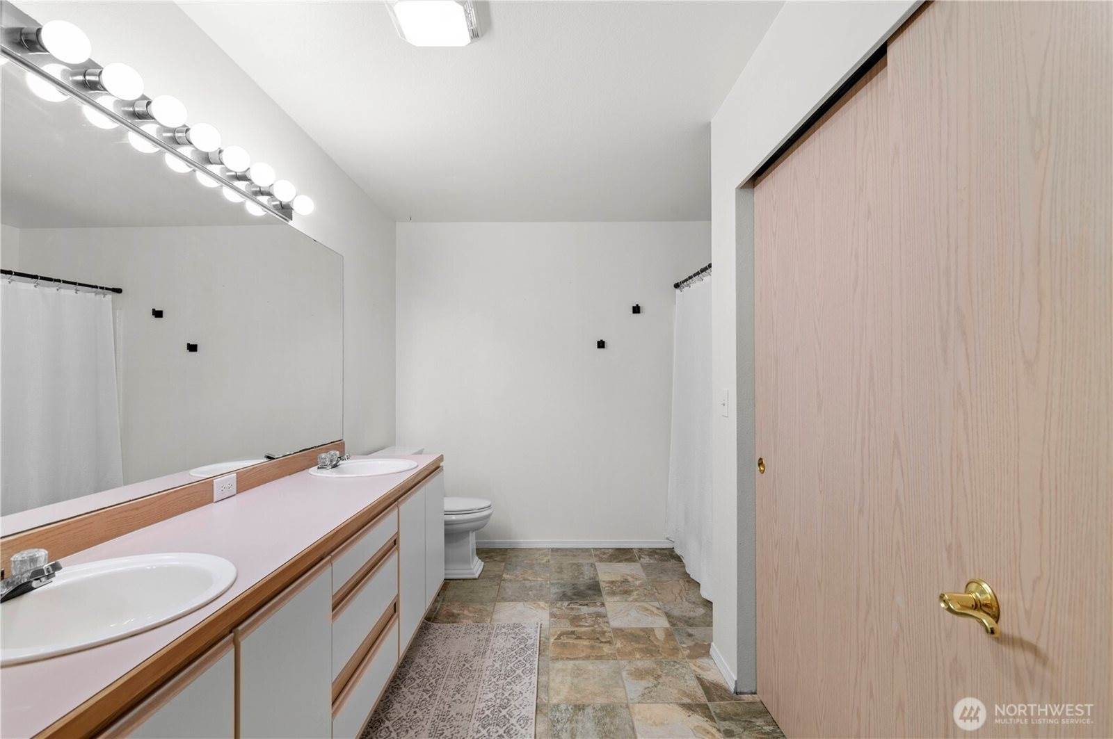 9210 Market Place, Lake Stevens, WA 98258