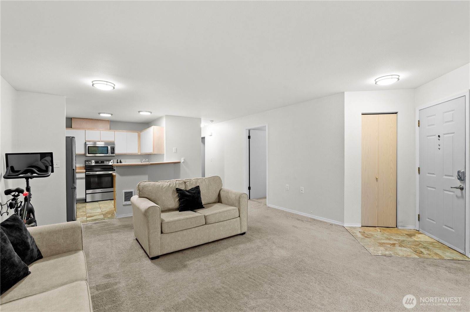 9210 Market Place, Lake Stevens, WA 98258