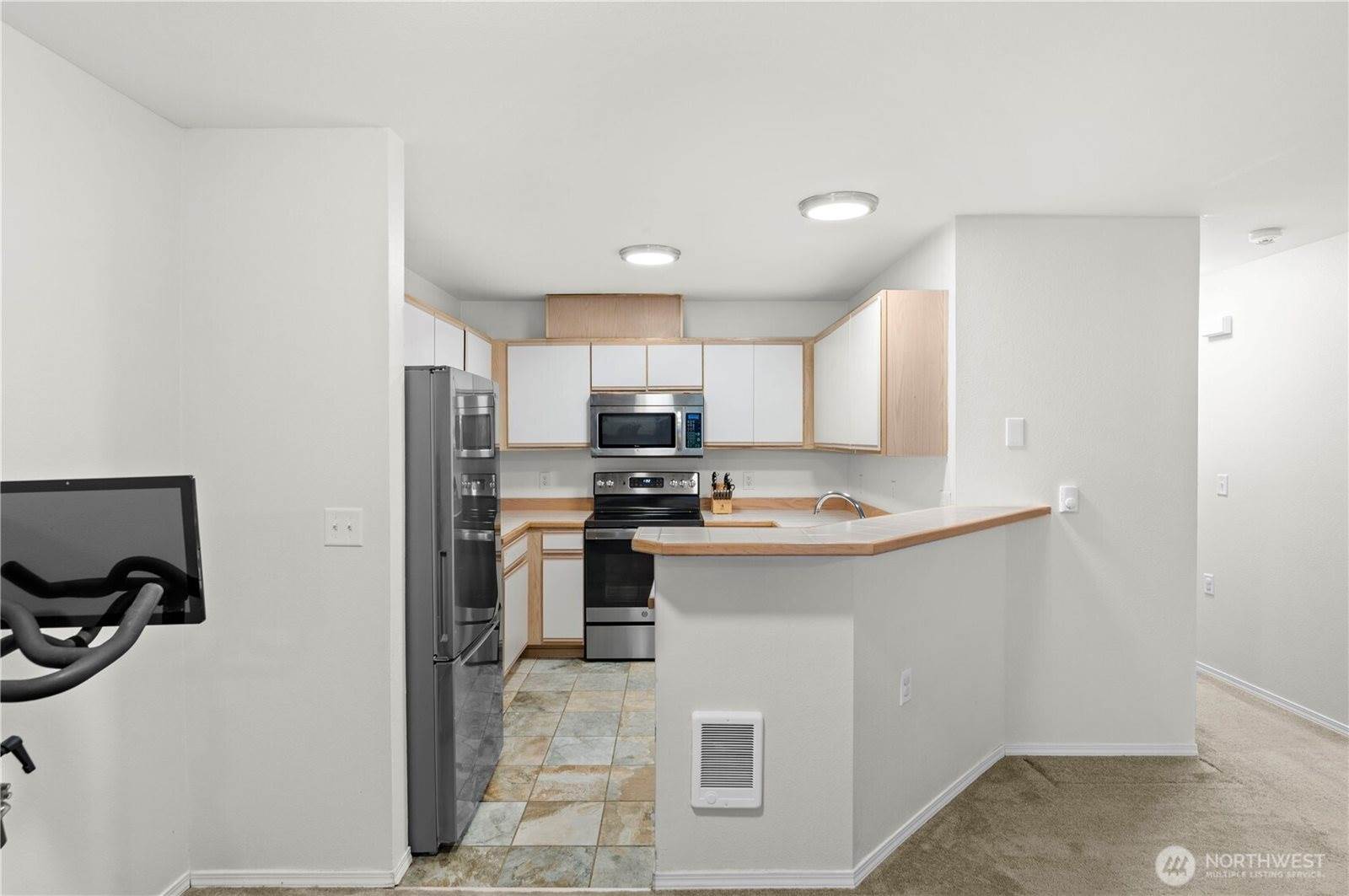 9210 Market Place, Lake Stevens, WA 98258