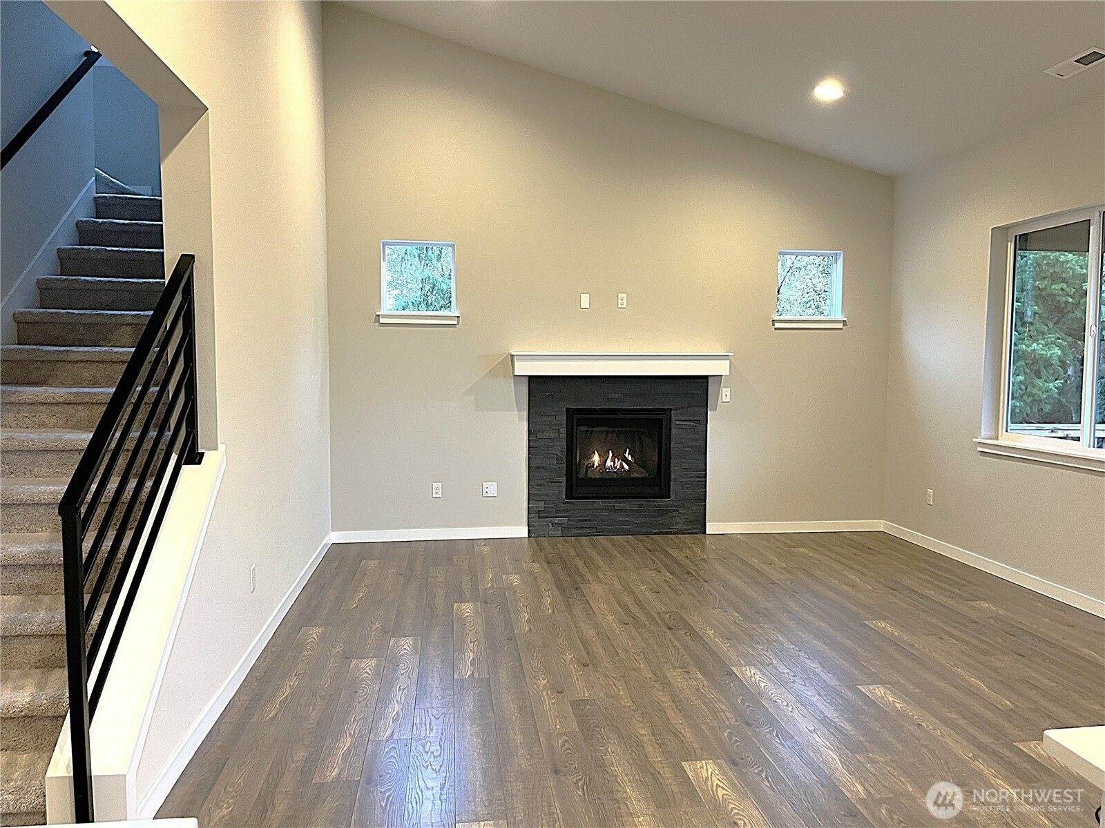 3221 Deol Lane, Mount Vernon, WA 98273