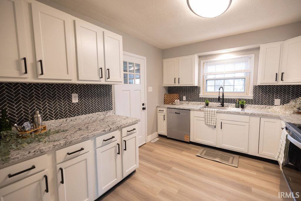 1308 N Woodridge Avenue, Muncie, IN 47304