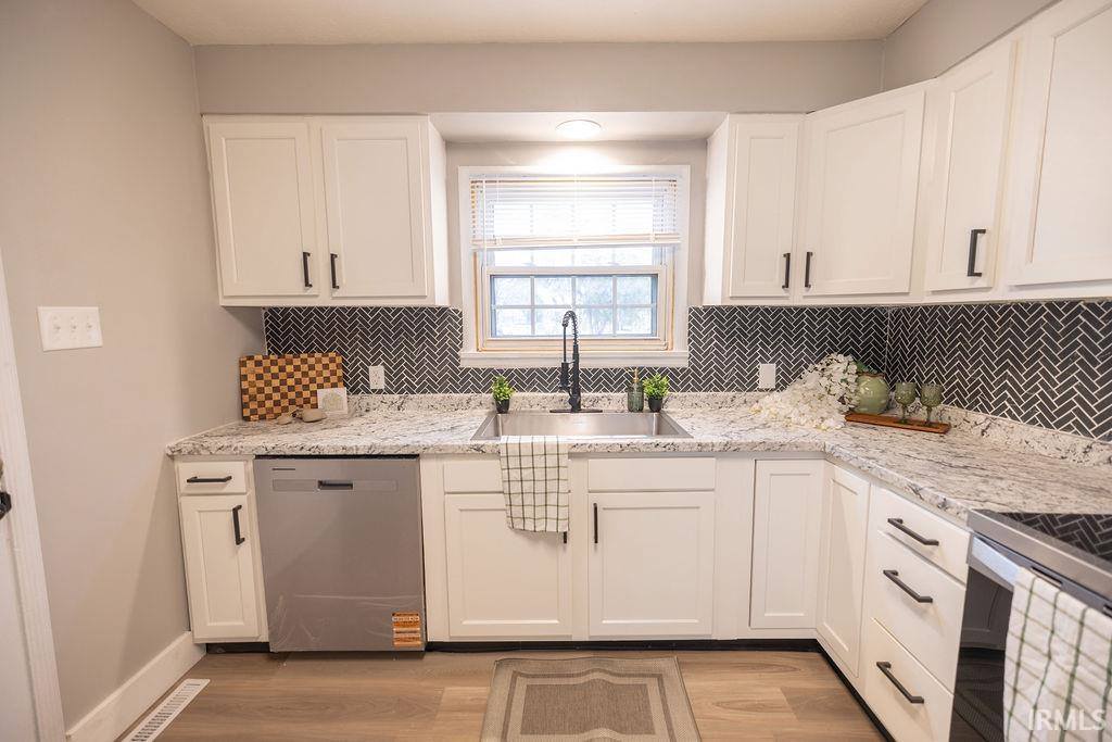 1308 N Woodridge Avenue, Muncie, IN 47304