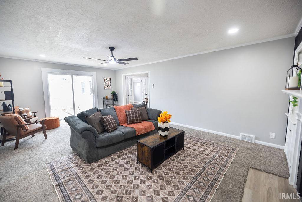 1308 N Woodridge Avenue, Muncie, IN 47304