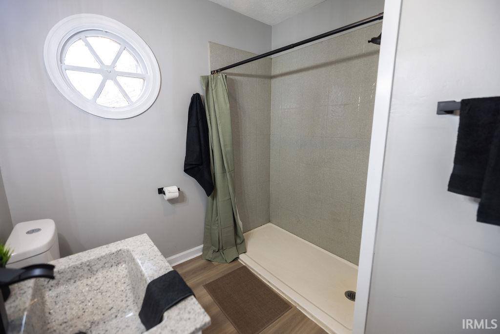 1308 N Woodridge Avenue, Muncie, IN 47304