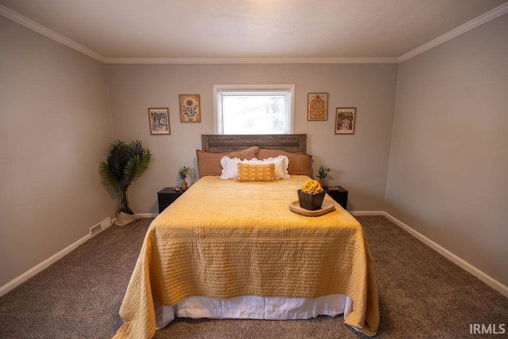 1308 N Woodridge Avenue, Muncie, IN 47304