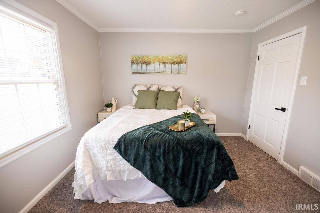 1308 N Woodridge Avenue, Muncie, IN 47304