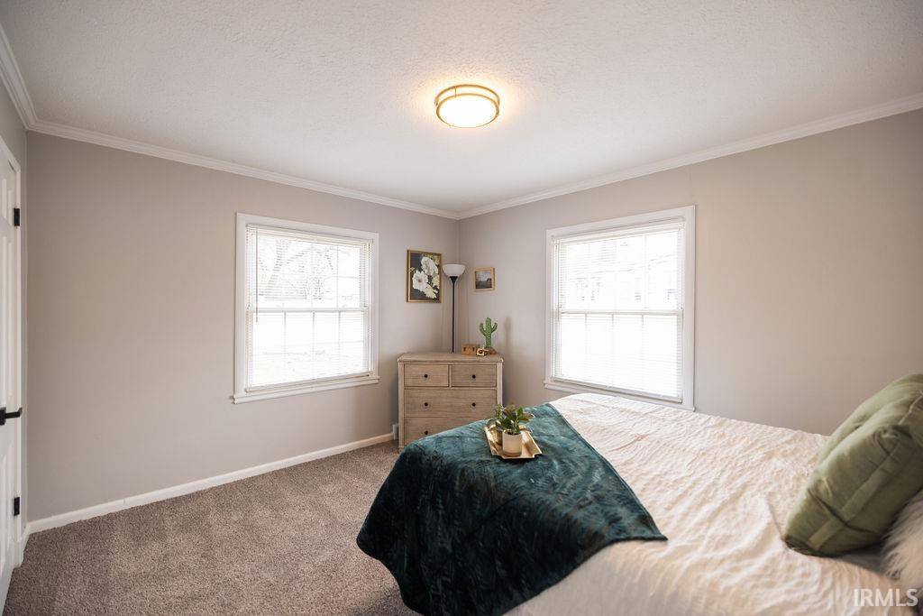 1308 N Woodridge Avenue, Muncie, IN 47304