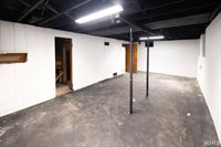 1308 N Woodridge Avenue, Muncie, IN 47304