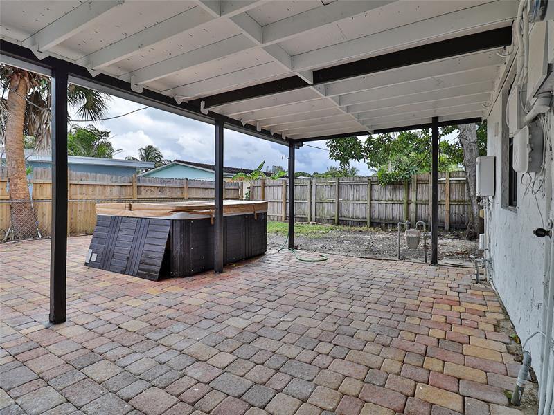 2820 NE 9th Ter, Pompano Beach, FL 33064