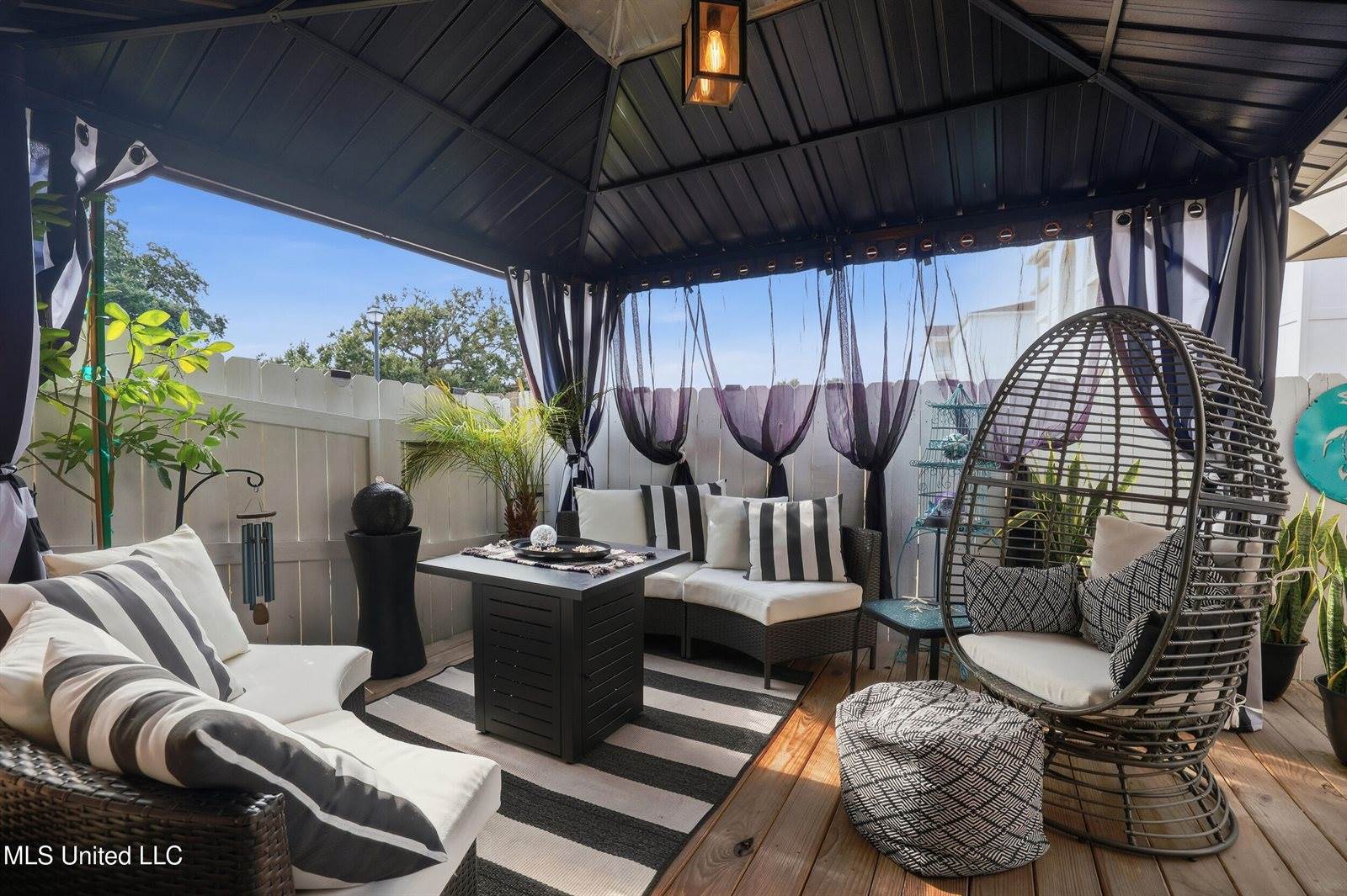 17 Oak Alley Lane, Long Beach, MS 39560