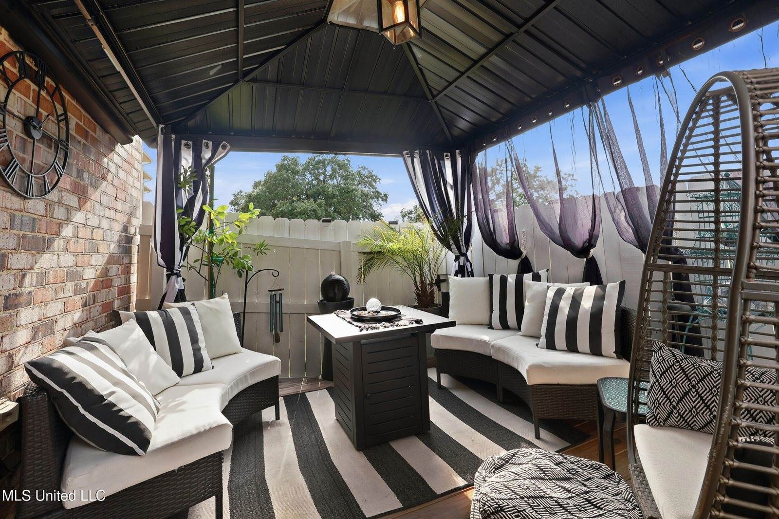 17 Oak Alley Lane, Long Beach, MS 39560