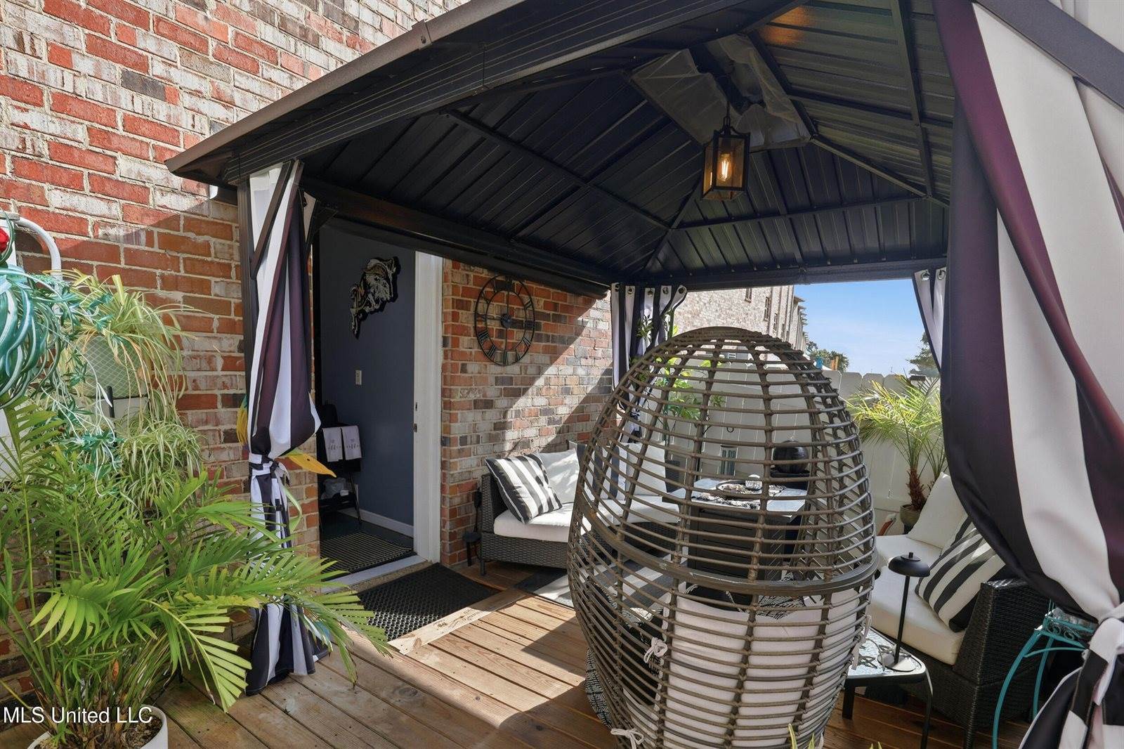 17 Oak Alley Lane, Long Beach, MS 39560