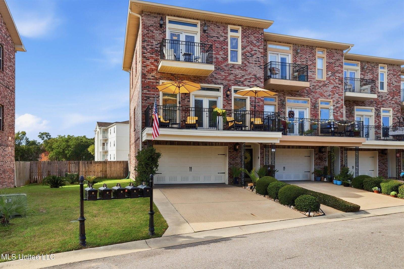 17 Oak Alley Lane, Long Beach, MS 39560