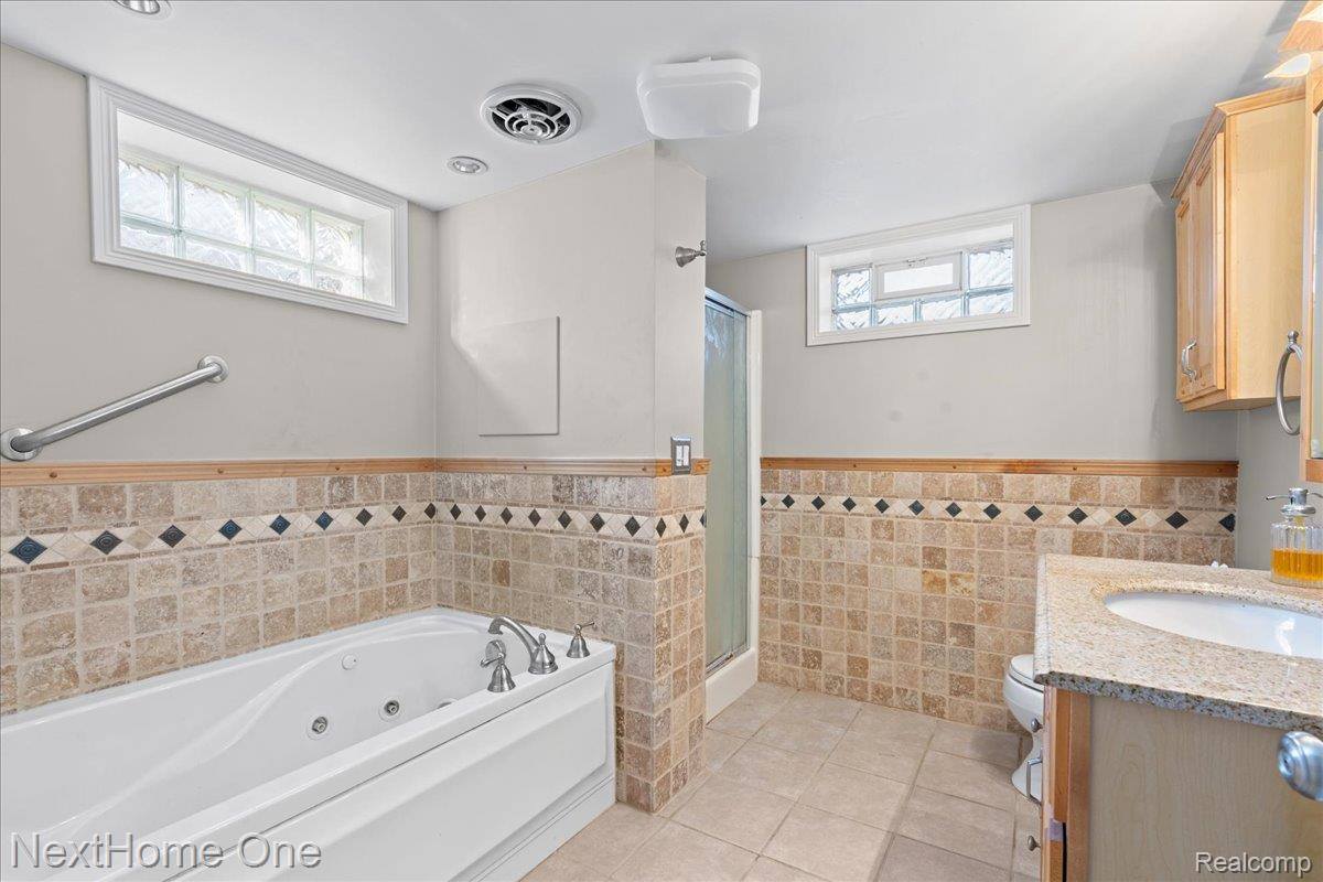 60658 Sue Street, SouthLyonCity_Oakland, MI 48178