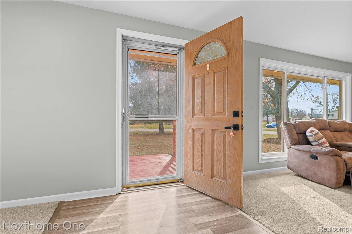 60658 Sue Street, SouthLyonCity_Oakland, MI 48178