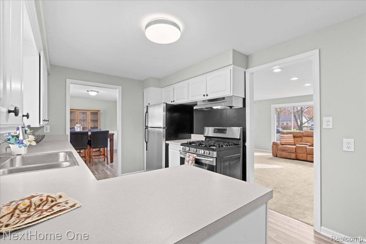 60658 Sue Street, SouthLyonCity_Oakland, MI 48178