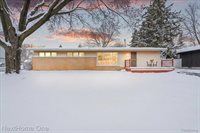 60658 Sue Street, SouthLyonCity_Oakland, MI 48178