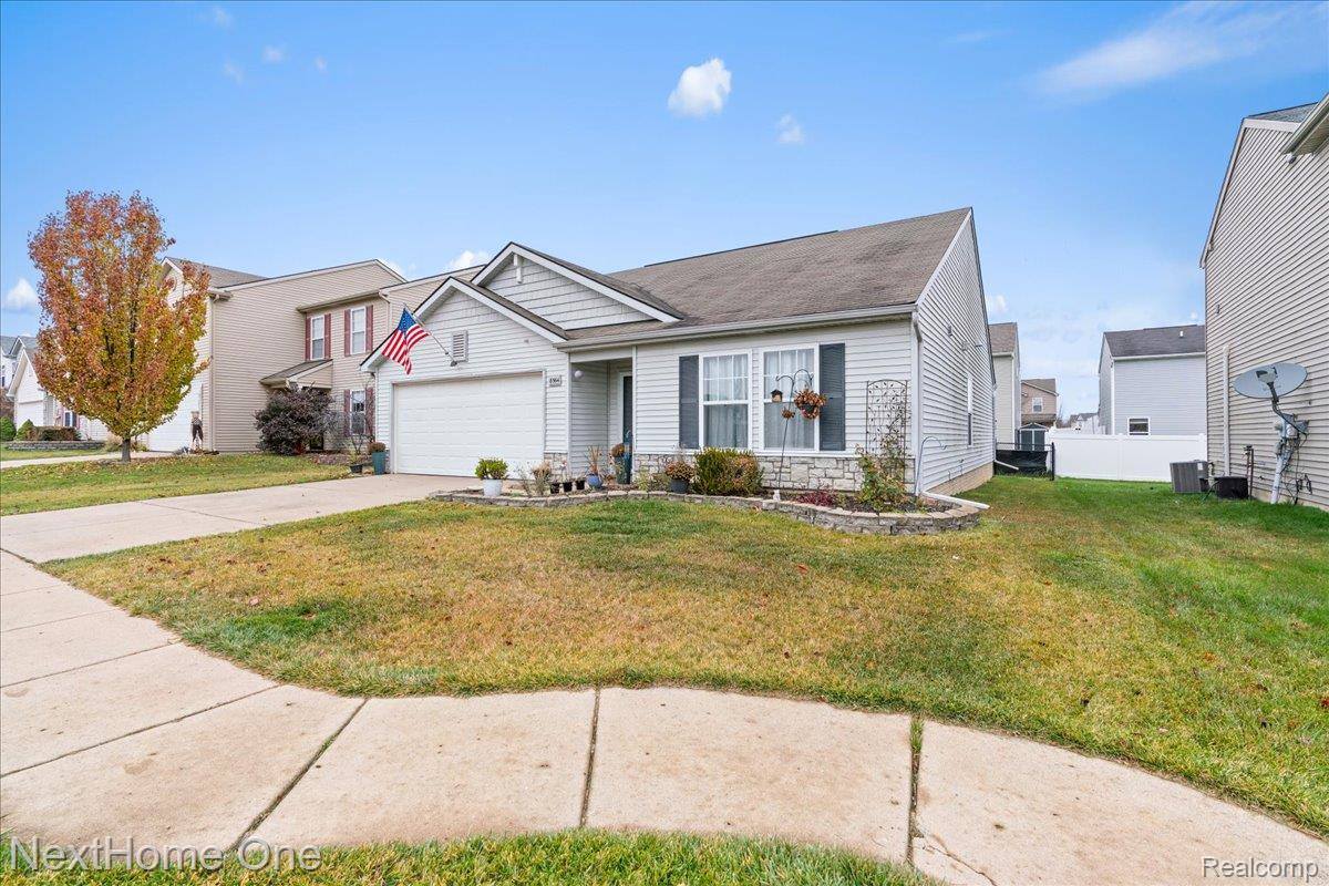 8564 Fox River Drive, FowlervilleVillage_Livingston, MI 48836