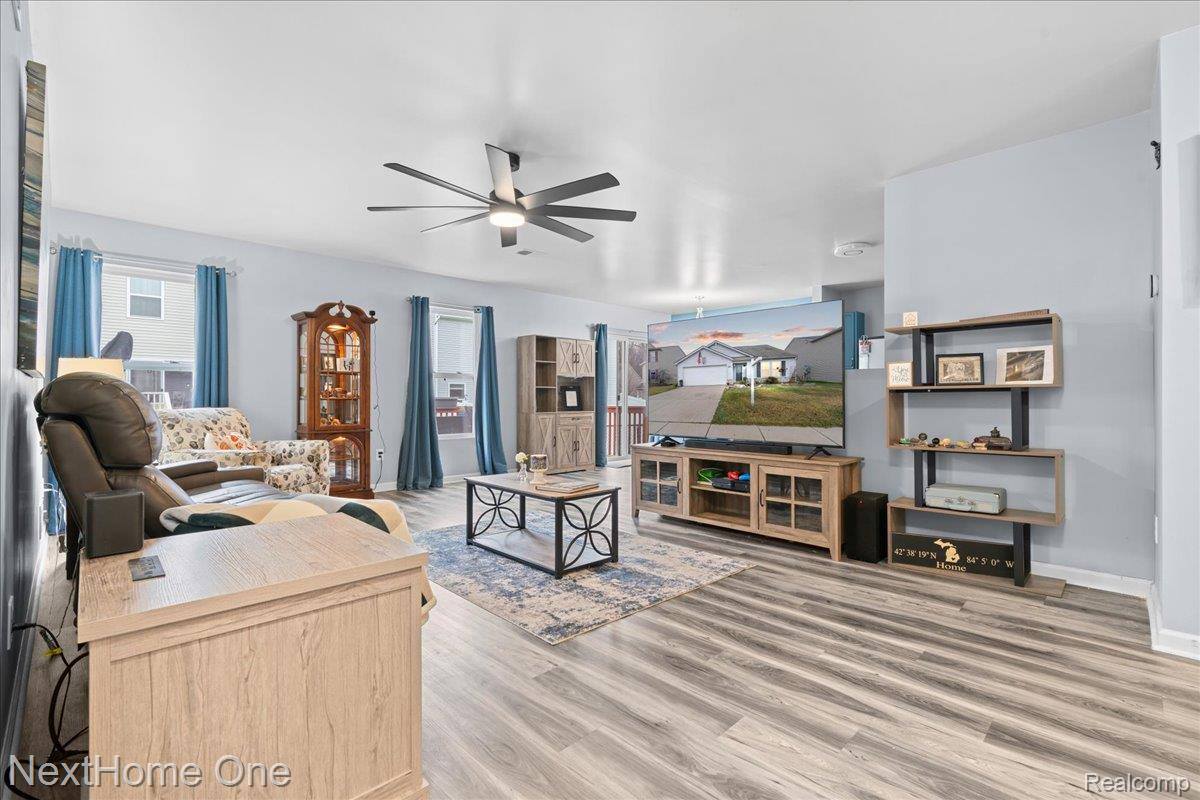 8564 Fox River Drive, FowlervilleVillage_Livingston, MI 48836