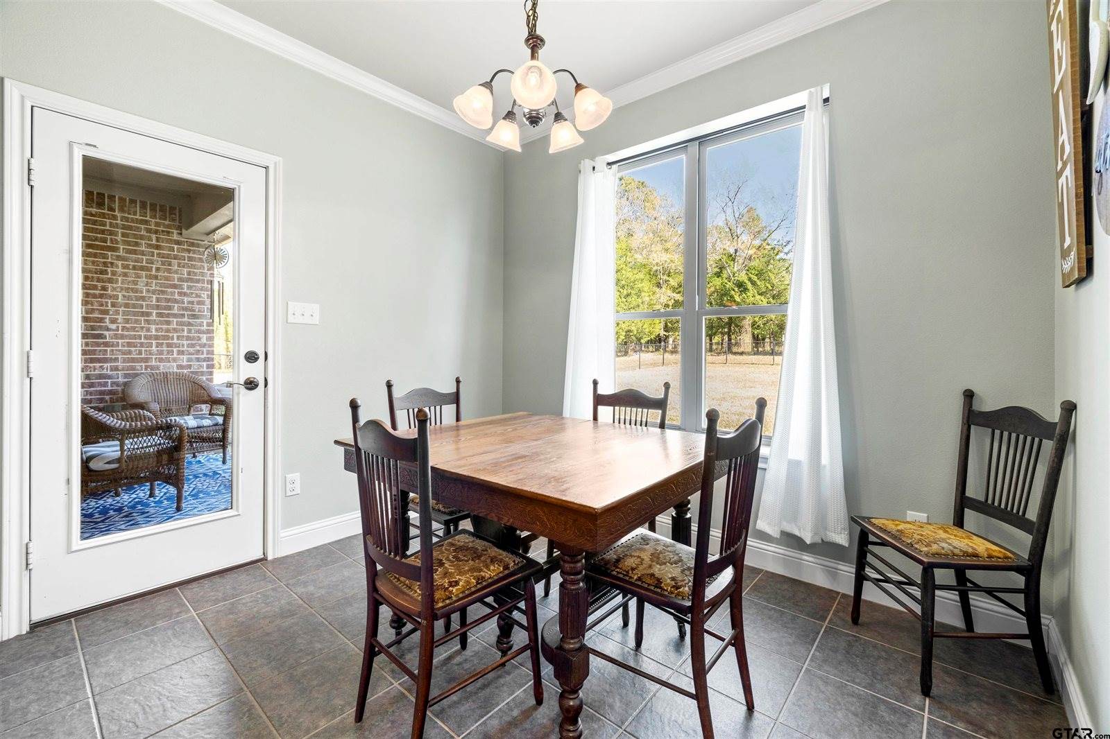 16785 S Lakeview Dr, Troup, TX 75789