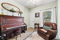 16785 S Lakeview Dr, Troup, TX 75789