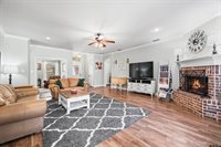 16785 S Lakeview Dr, Troup, TX 75789