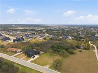 13854 Harbor Drive, Woodway, TX 76712