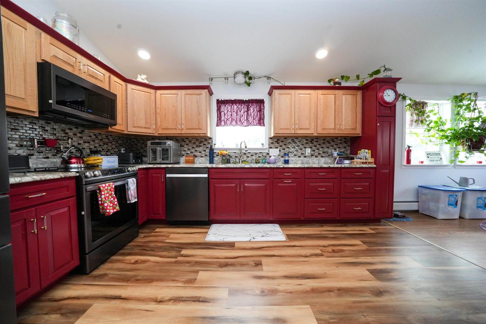 92 Waning Road, Unity, ME 04988