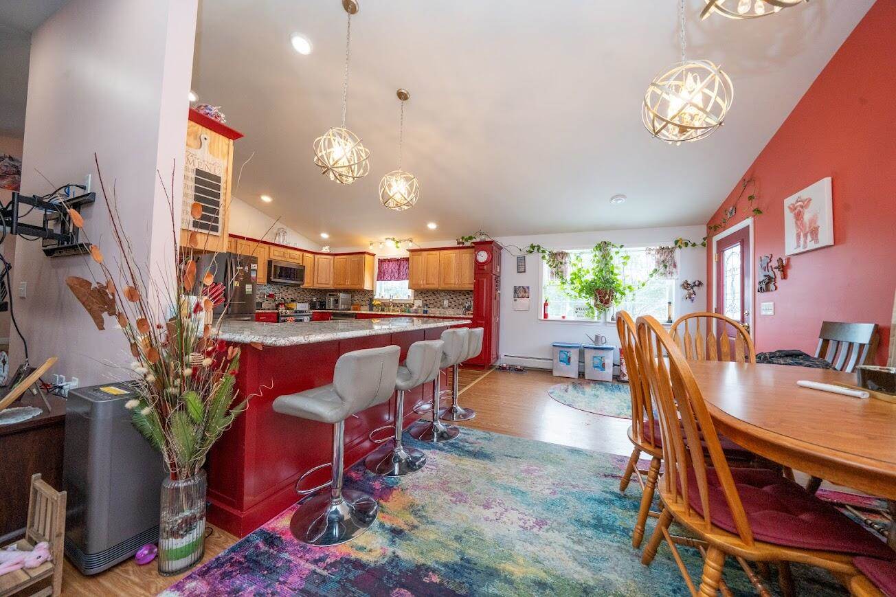 92 Waning Road, Unity, ME 04988