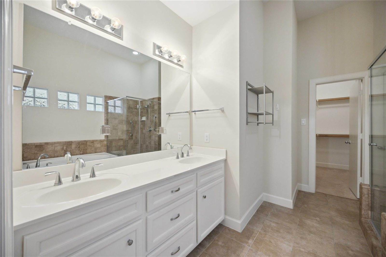 11605 Main Birch Drive, Houston, TX 77025