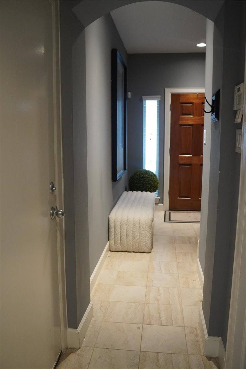 11605 Main Birch Drive, Houston, TX 77025