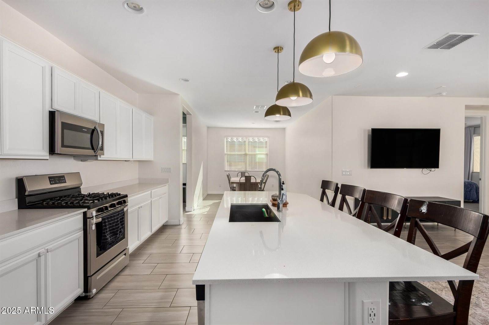 2652 South Prospector Point Road, Apache Junction, AZ 85119