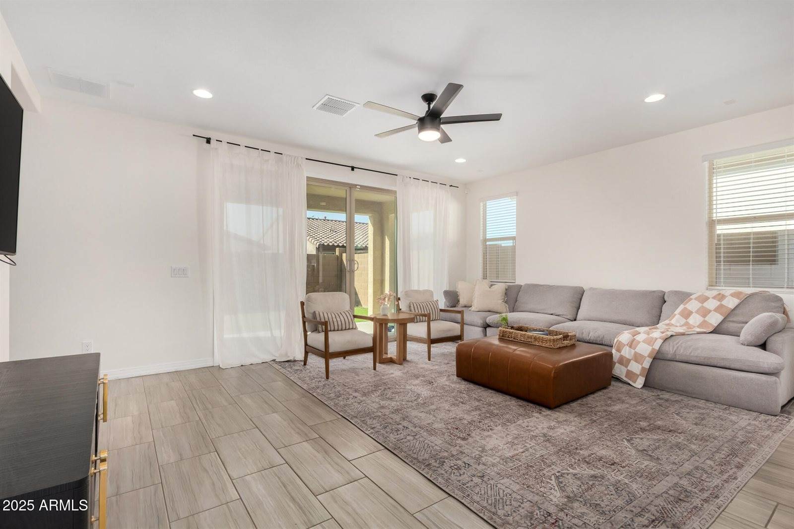 2652 South Prospector Point Road, Apache Junction, AZ 85119