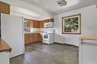 7840 43rd Ave, Kenosha, WI 53142