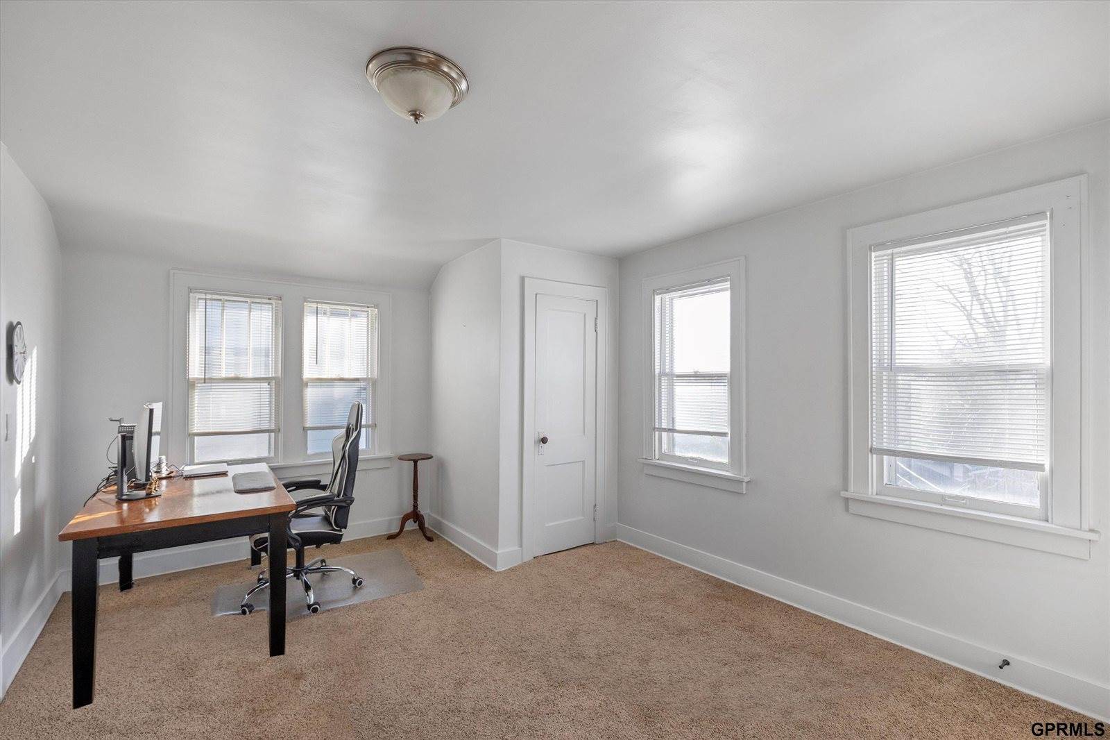 5112 South 20 Street, Omaha, NE 68107