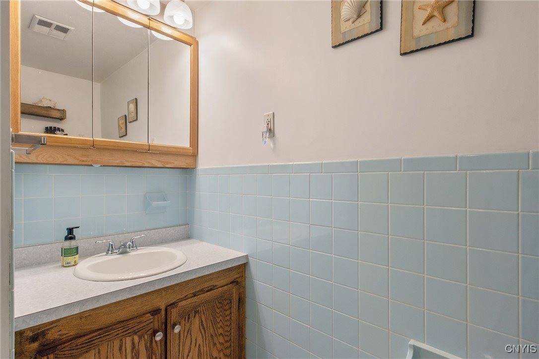 217 Tilden Drive, DeWitt, NY 13057