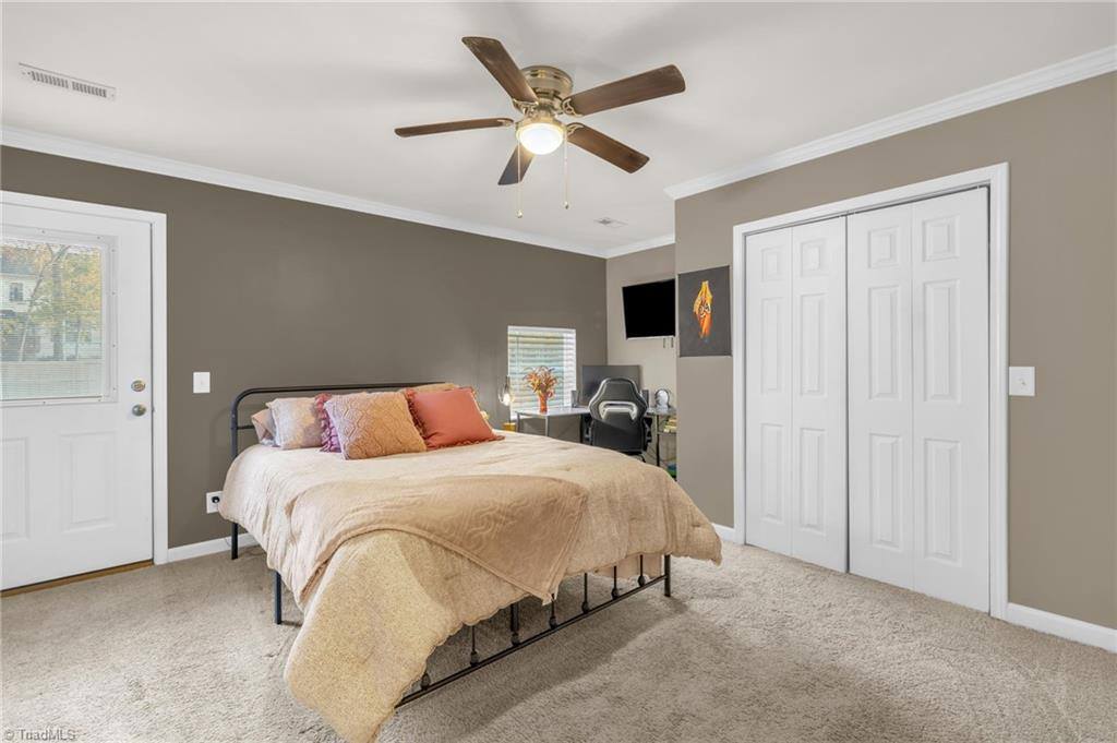 4006 Maid Marion Court, Jamestown, NC 27282