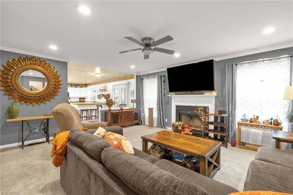 4006 Maid Marion Court, Jamestown, NC 27282