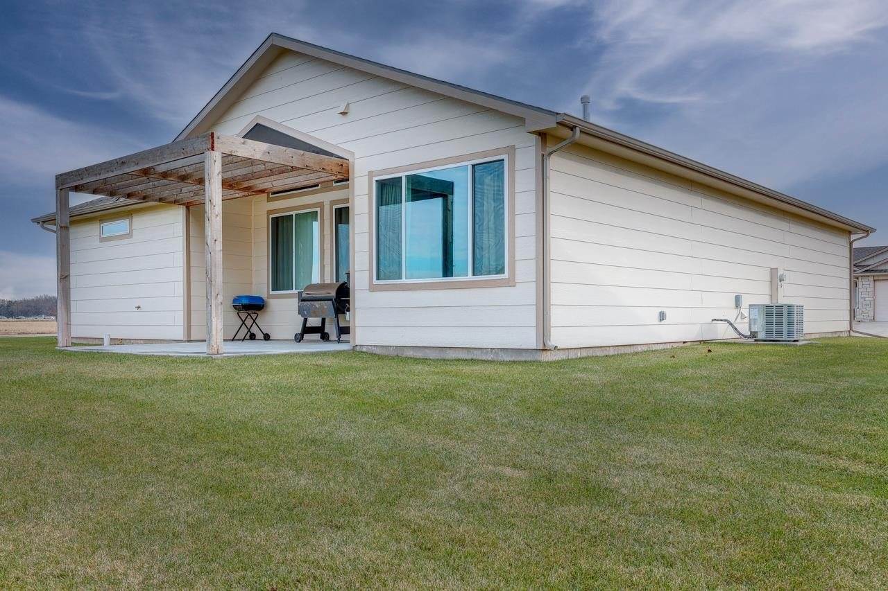 1205 East Park Glen Ct, Clearwater, KS 67026