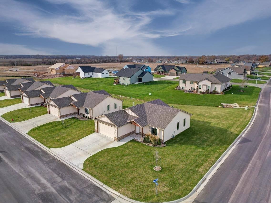 1205 East Park Glen Ct, Clearwater, KS 67026