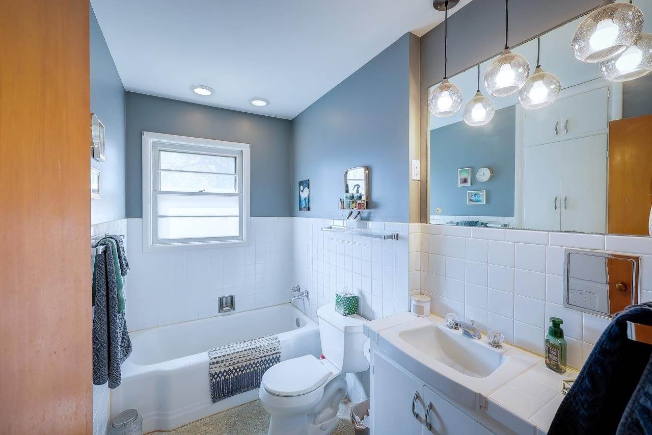 3 Eastridge Dr, Arkansas City, KS 67005