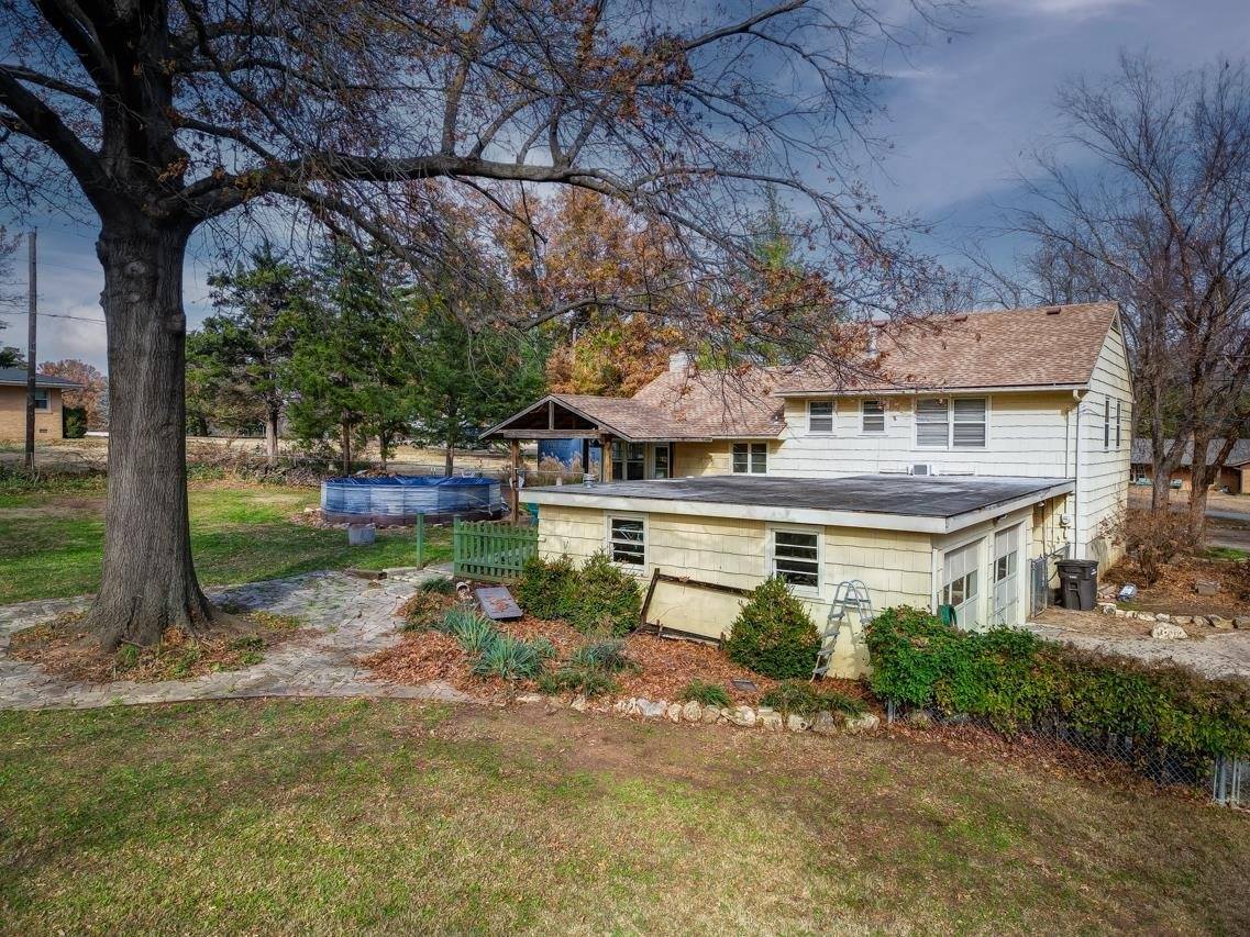 3 Eastridge Dr, Arkansas City, KS 67005