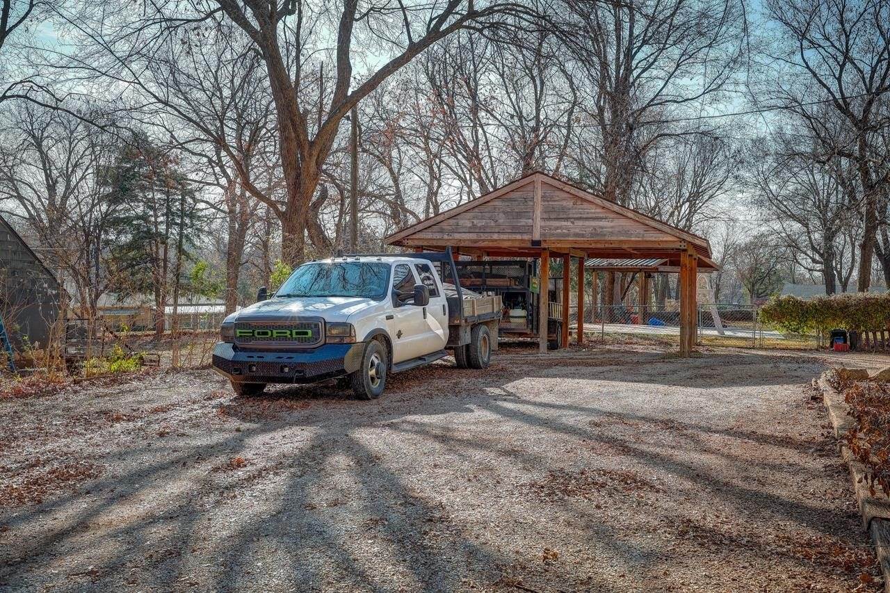 3 Eastridge Dr, Arkansas City, KS 67005