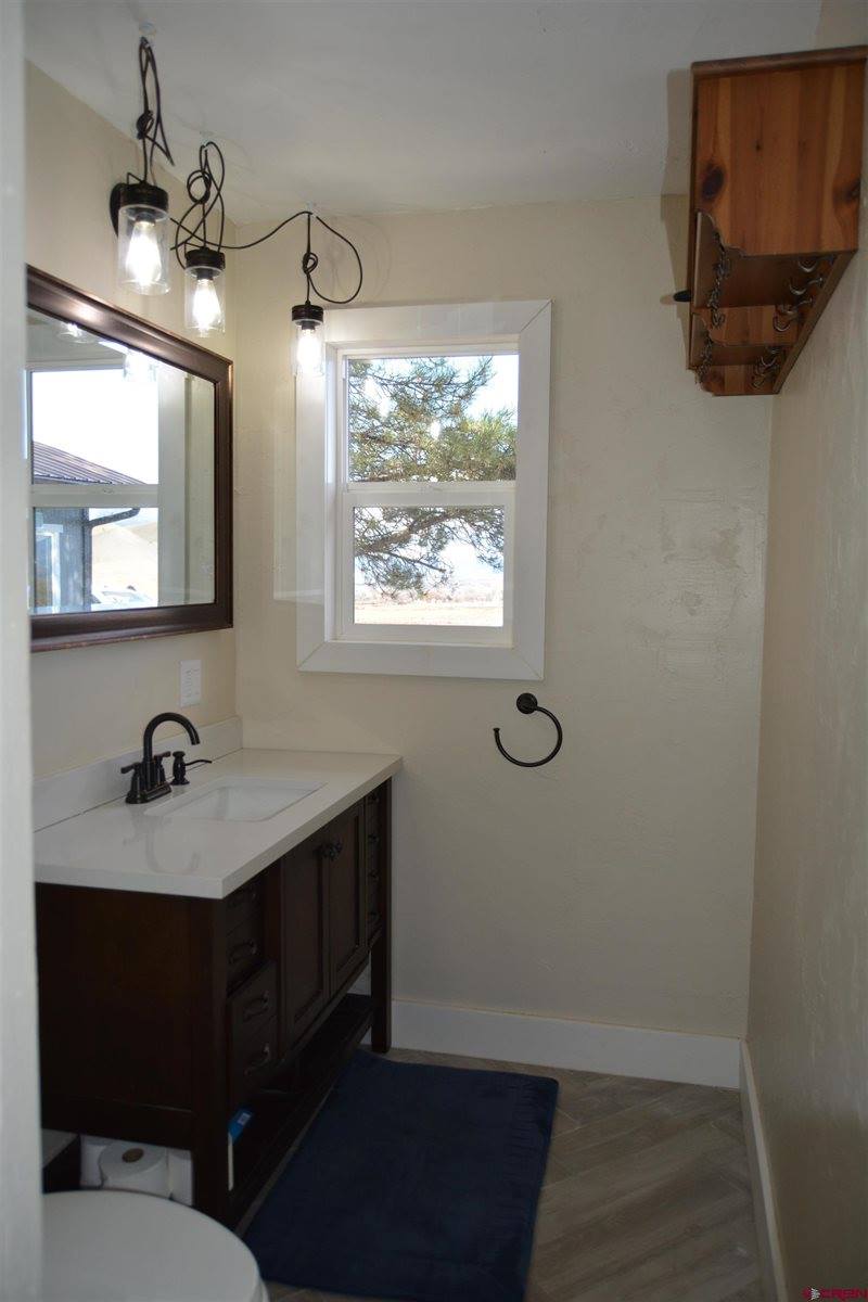 10053 2100 Road, Austin, CO 81410