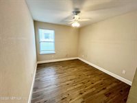 833 Dixon Street, Jacksonville, FL 32254
