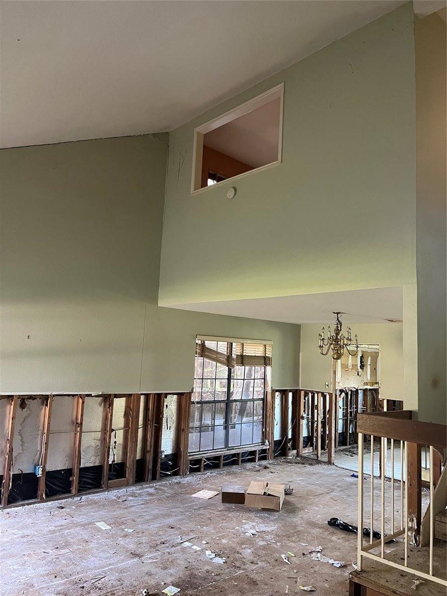 4710 Whispering Falls Drive, Houston, TX 77084