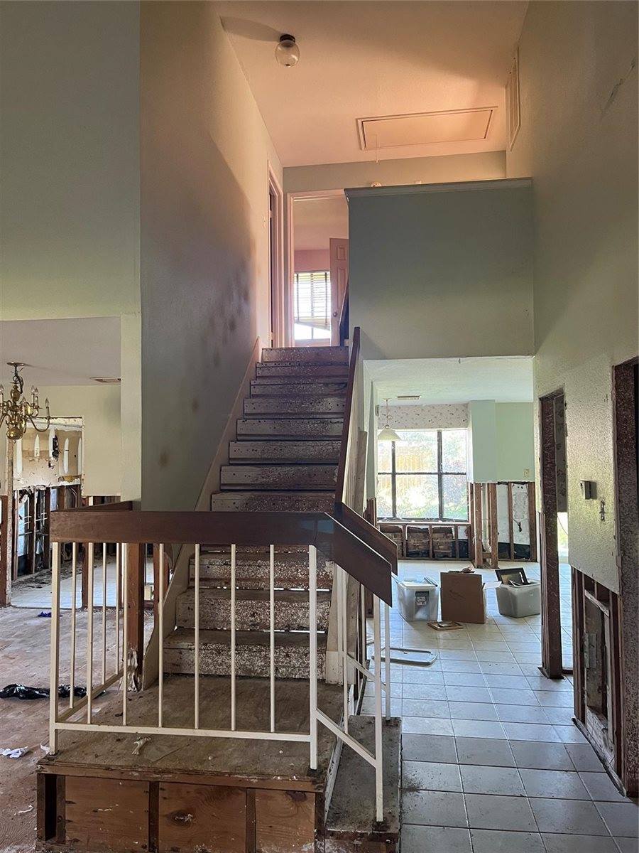 4710 Whispering Falls Drive, Houston, TX 77084