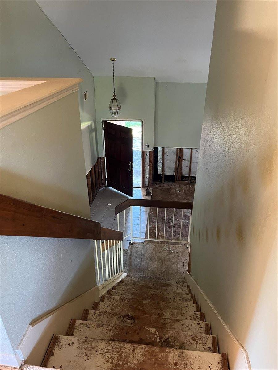 4710 Whispering Falls Drive, Houston, TX 77084